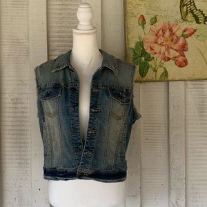 AMERICAN RAG Jean/Denim Raw Edges Vest SZ XL